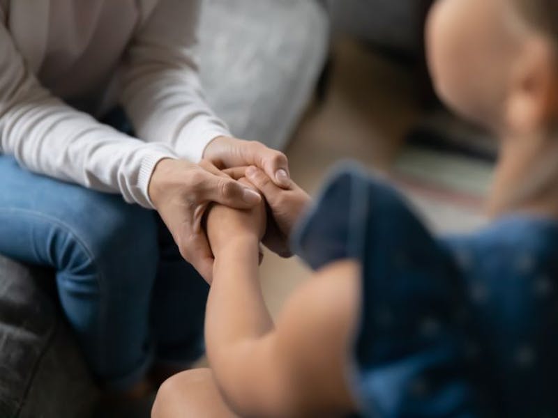 mum and daughter hands